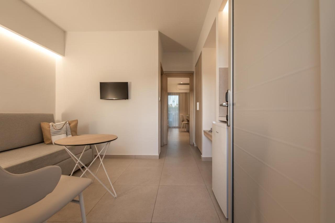 Mythos Suites Hotel Tigaki 외부 사진